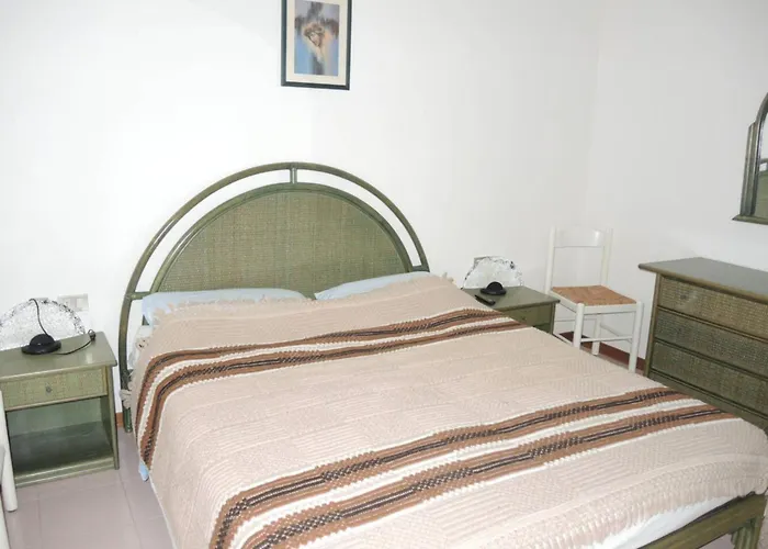 Spacious With Terrace And Pool In Bibione