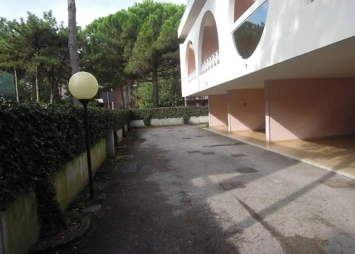 Spacious With Terrace And Pool In Apartamento *