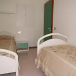 Spacious With Terrace And Pool In *