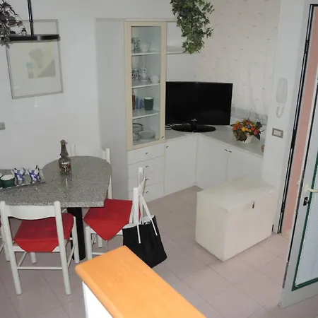 Apartment Spacious With Terrace And Pool In Bibione