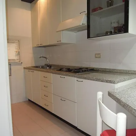 Spacious With Terrace And Pool In Apartment *