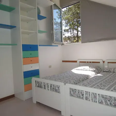 Spacious With Terrace And Pool In *