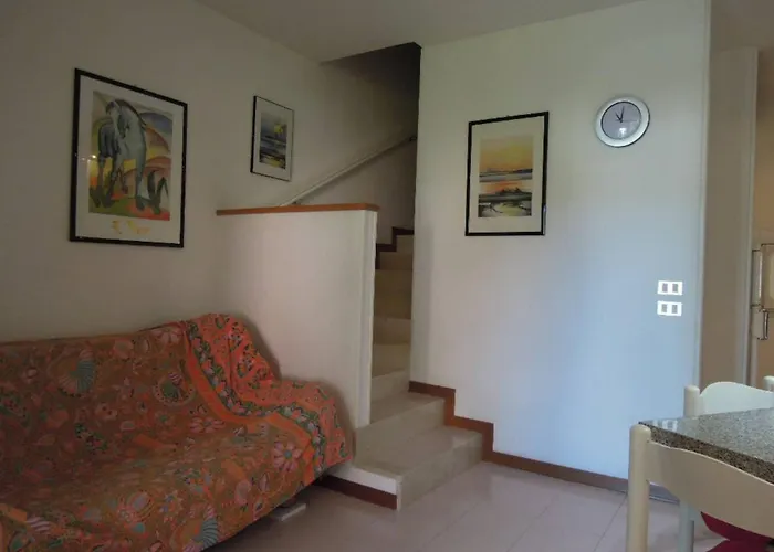 Spacious With Terrace And Pool In Bibione